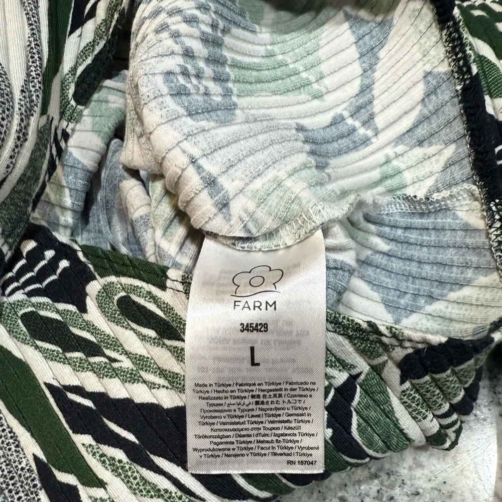 FARM Rio Puff Sleeve Green and Black Bodysuit - Picture 8 of 11